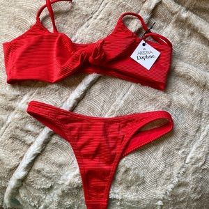 Arizona Daphne bikini